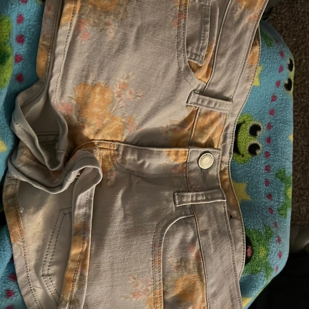 Like new American eagle shorts